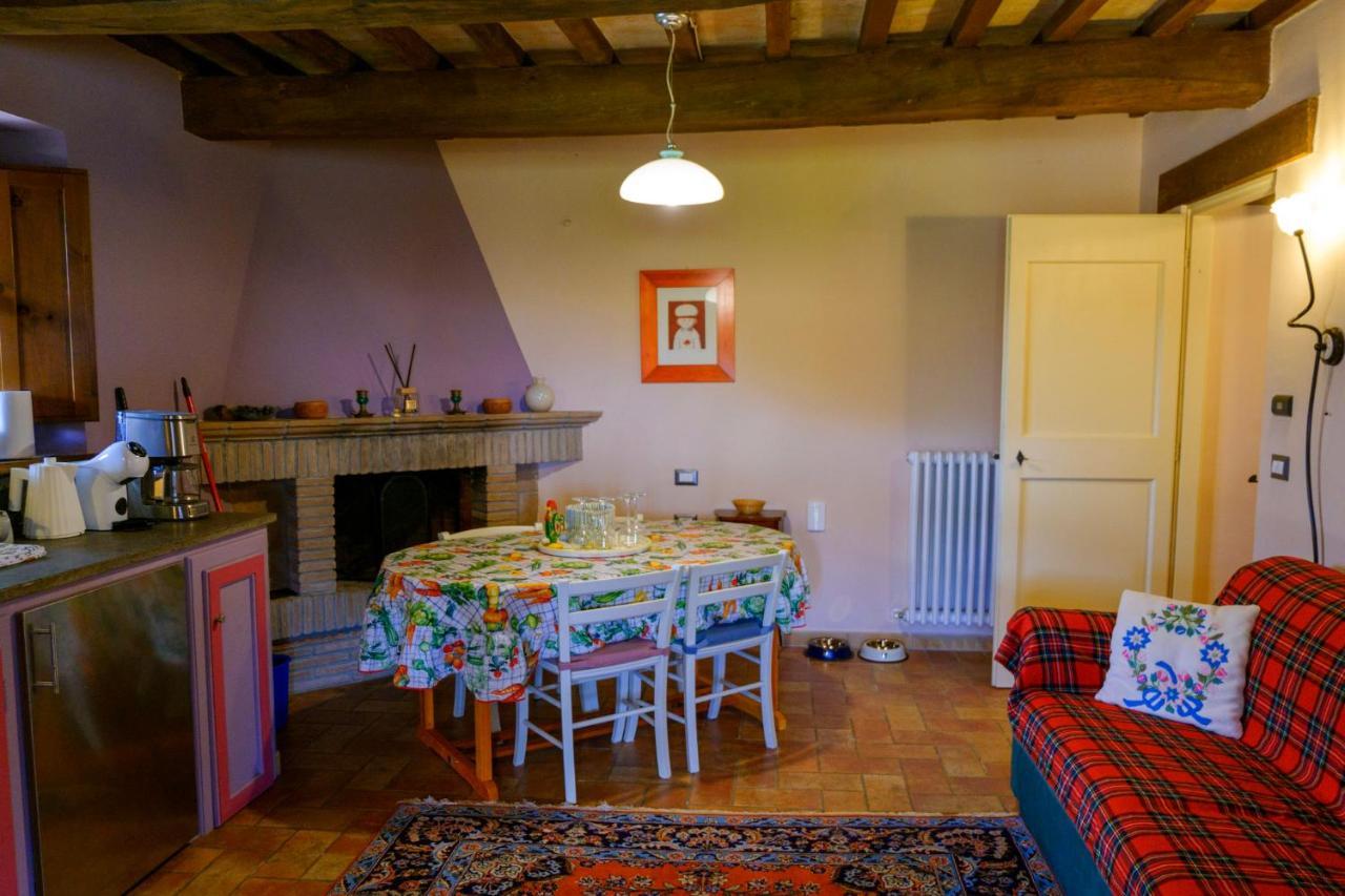 Le Case Gialle Gualdo Cattaneo Extérieur photo