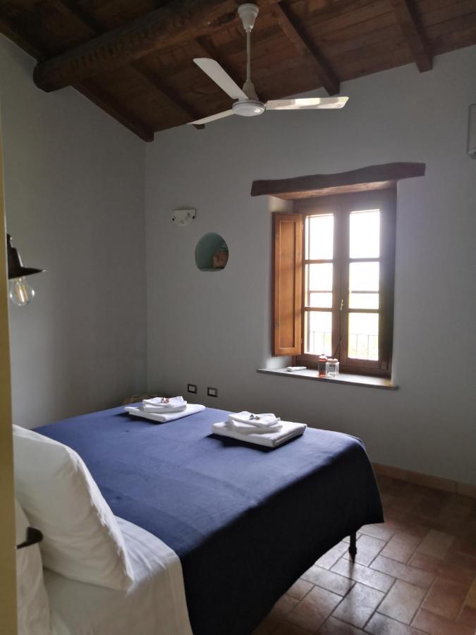 Le Case Gialle Gualdo Cattaneo Extérieur photo